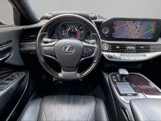 Used 2022 Lexus LS 500 w/ Interior Upgrade Package RWD image 7