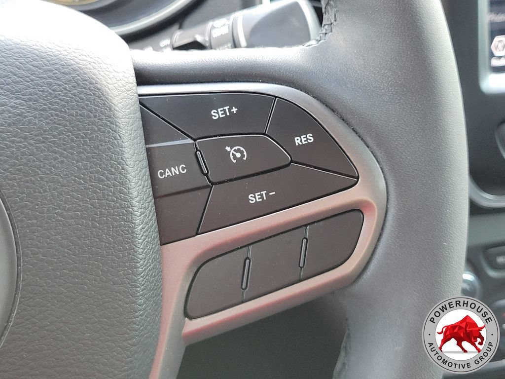 Used 2022 Jeep Cherokee Latitude Lux w/ Sun & Sound Group FWD image 30