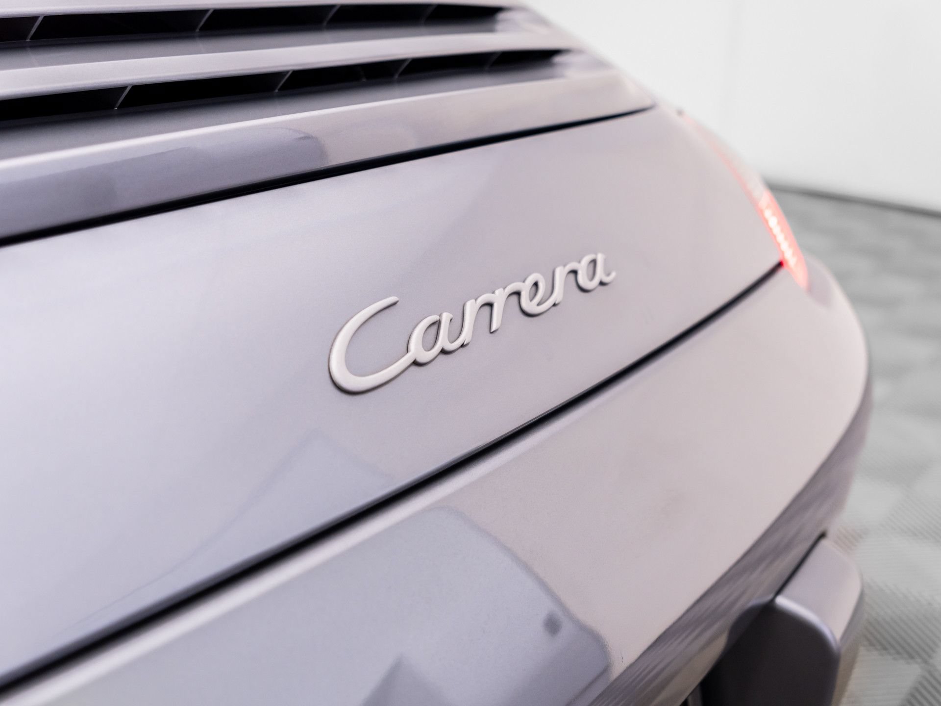 Used 2006 Porsche 911 Carrera RWD image 23