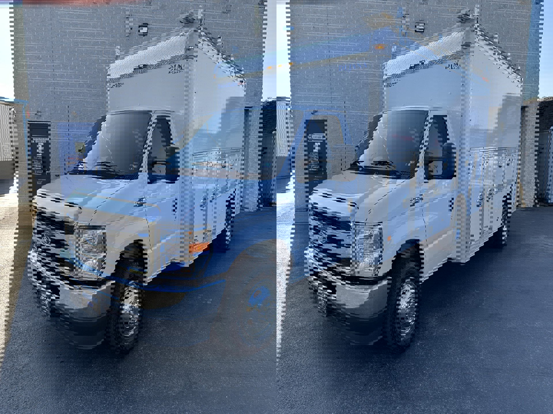 Used 2026 Ford E-450 and Econoline 450 Super Duty w/ Power Equipment Group image 1