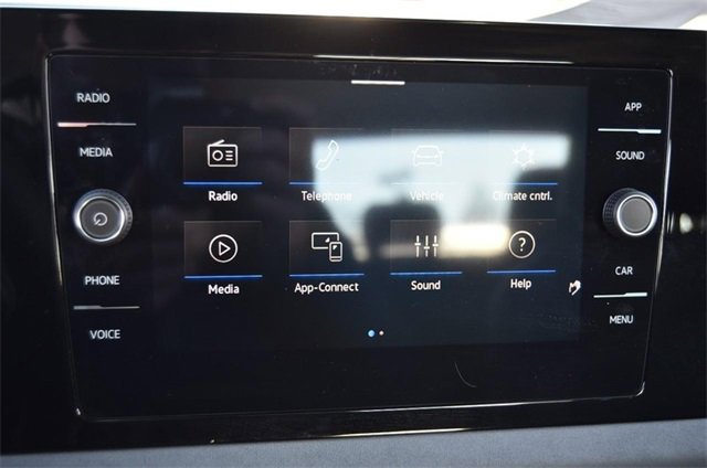 Certified 2025 Volkswagen Jetta SE w/ Sunroof Package image 14