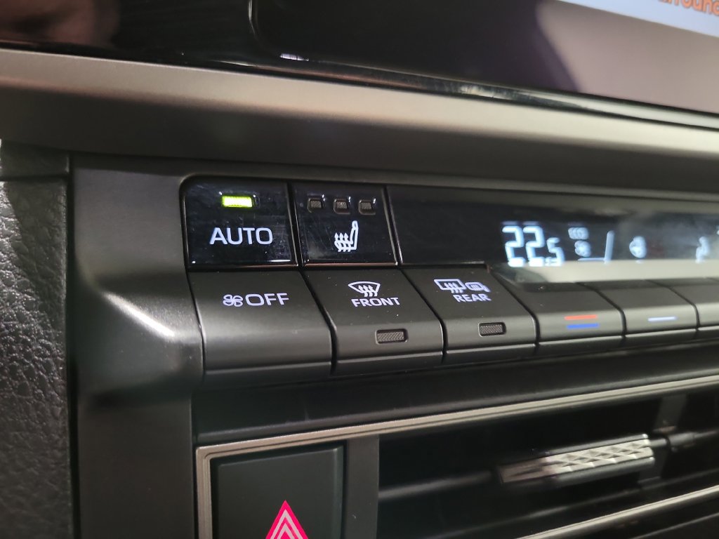 Used 2025 Toyota Camry SE FWD image 21