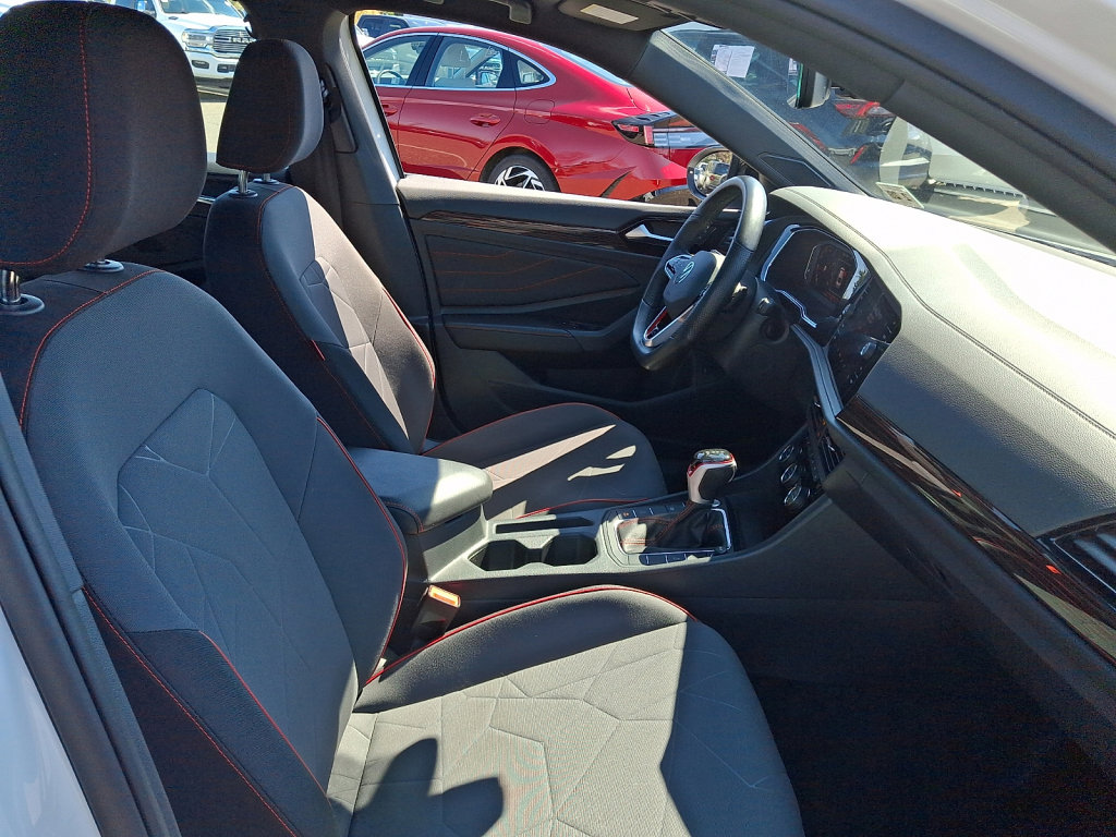 Used 2024 Volkswagen Jetta GLI 40th Anniversary Edition image 12