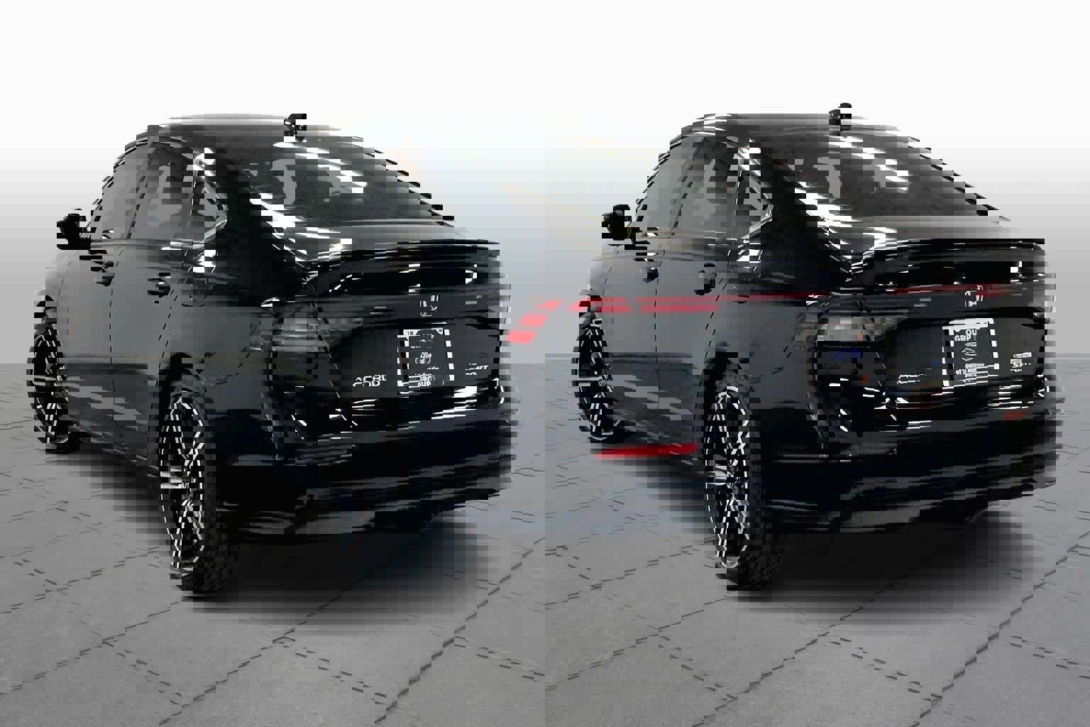 Used 2024 Honda Accord Sport image 11