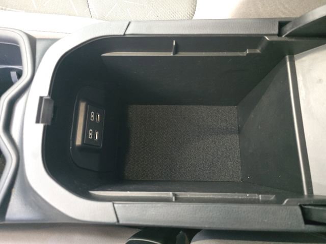 Used 2025 Toyota RAV4 XLE image 26