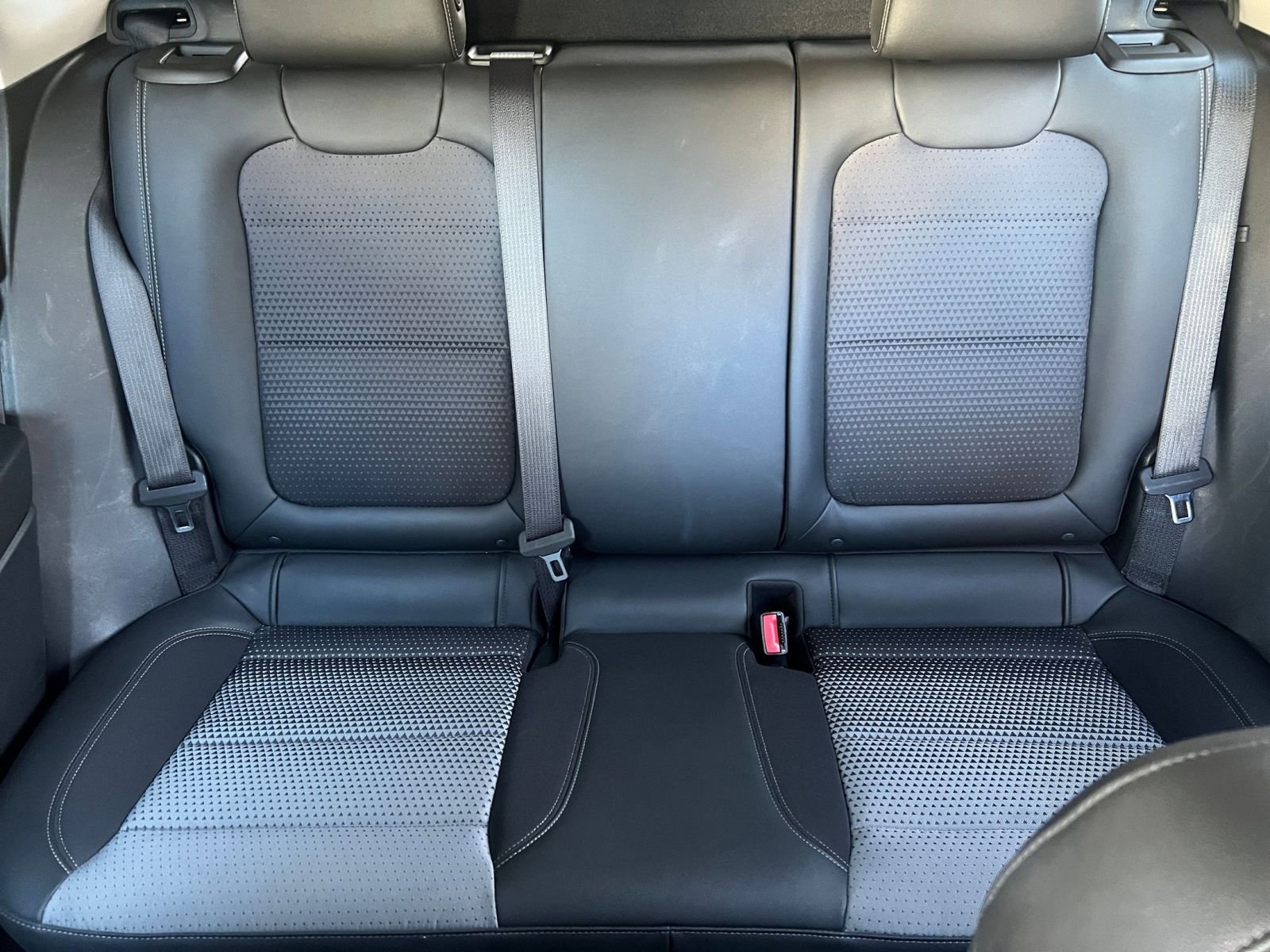 Used 2025 Chevrolet Trax LT image 36