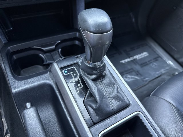 Used 2023 Toyota Tacoma Limited w/ Nightshade Package AWD/4WD image 21