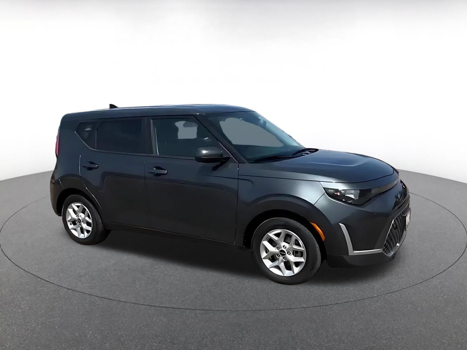 Used 2025 Kia Soul LX w/ LX Technology Package FWD video 2