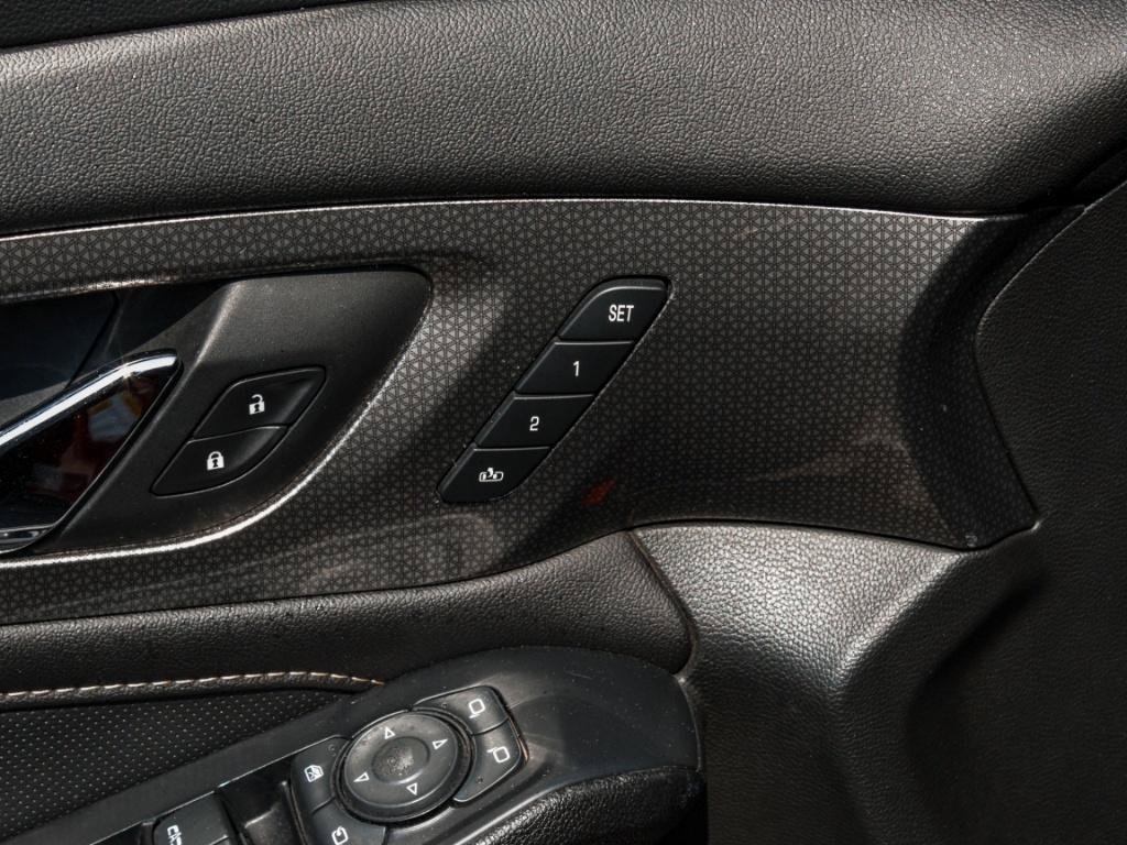 Used 2022 Chevrolet Traverse Premier w/ Redline Edition AWD/4WD image 8