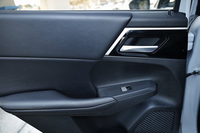 Used 2024 Mitsubishi Outlander SE image 21