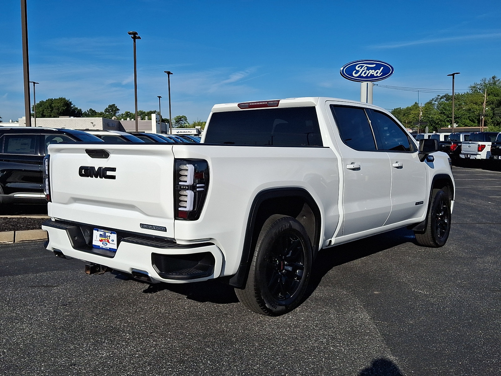 Used 2021 GMC Sierra 1500 Elevation w/ X31 Off-Road Package AWD/4WD image 6