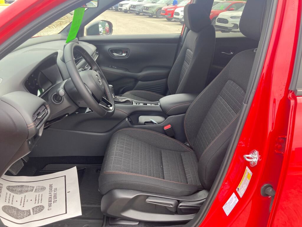 New 2026 Honda HR-V Sport image 7