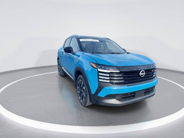 Certified 2025 Nissan Kicks SR AWD/4WD image 2