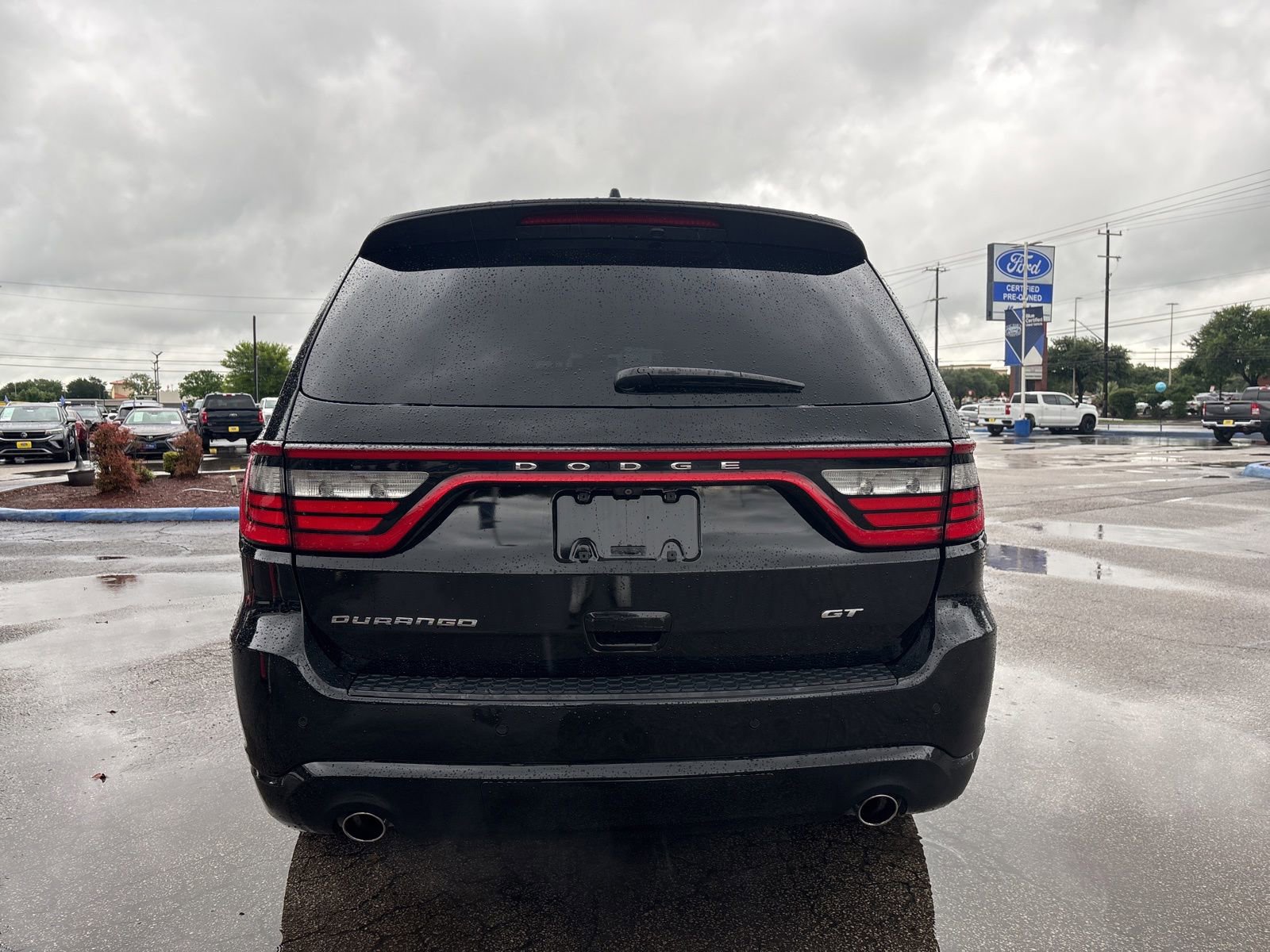 Used 2025 Dodge Durango GT RWD image 4