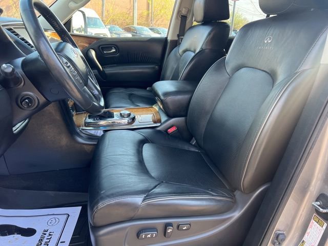 Used 2014 INFINITI QX80 4WD w/ Theater Package image 26