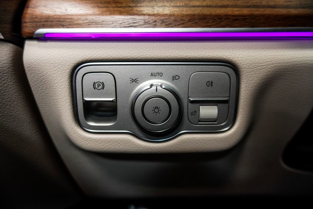 Used 2025 Mercedes-Benz GLE 450 4MATIC Coupe w/ Night Package image 25