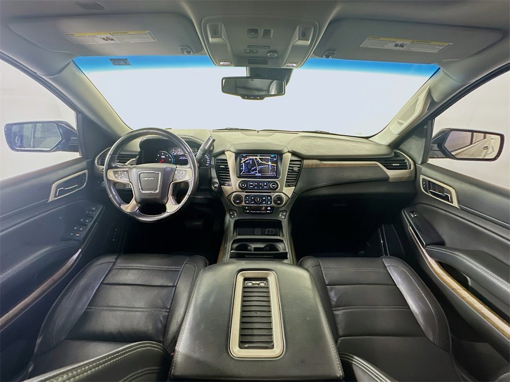 Used 2018 GMC Yukon XL Denali w/ Enhanced Security Package image 10