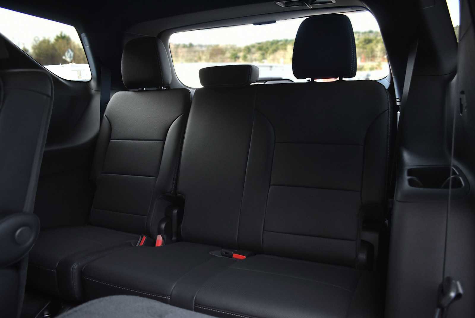 New 2026 Chevrolet Traverse LT w/ Midnight/Sport Edition image 12