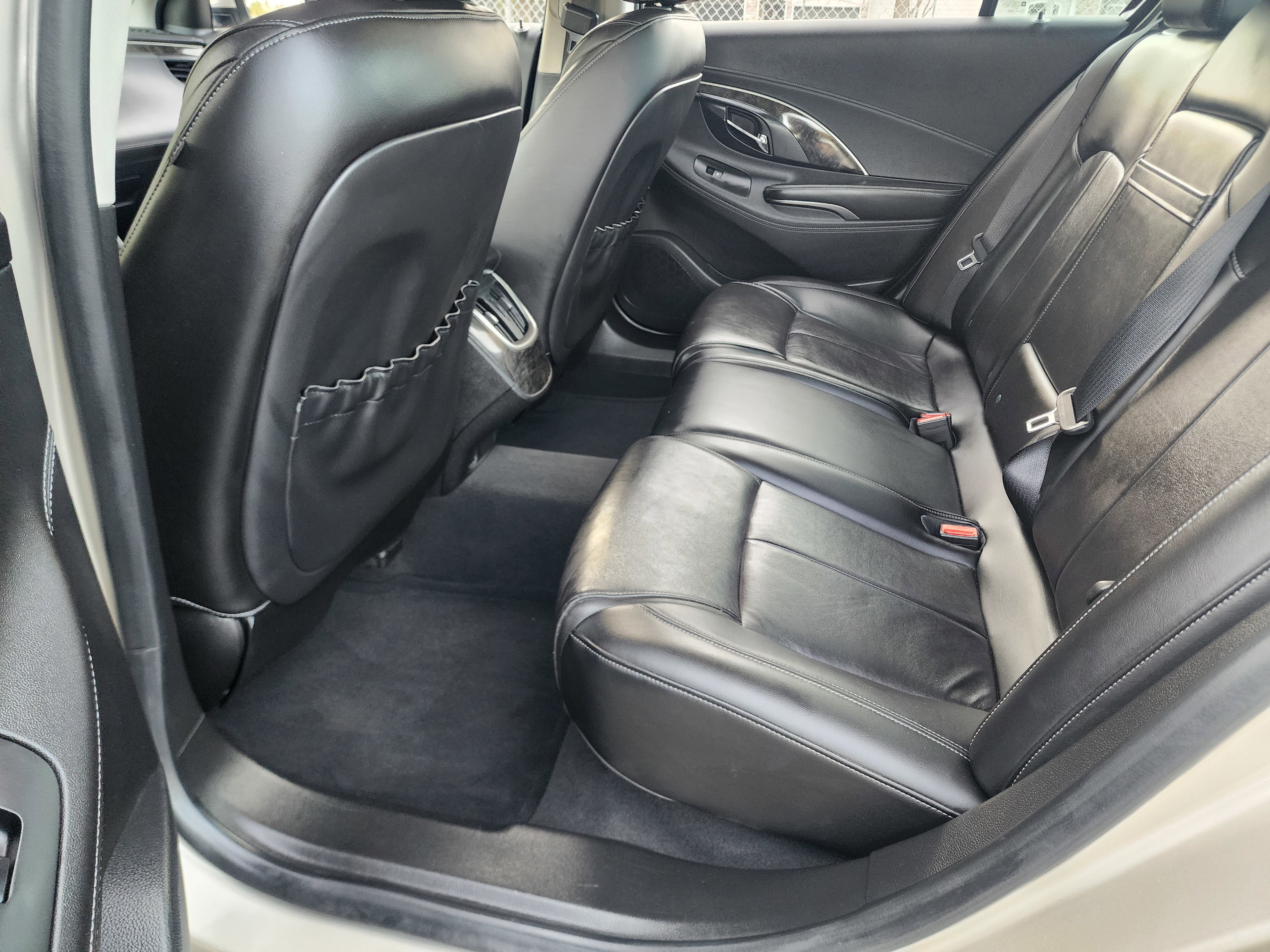 Used 2015 Buick LaCrosse Leather image 20