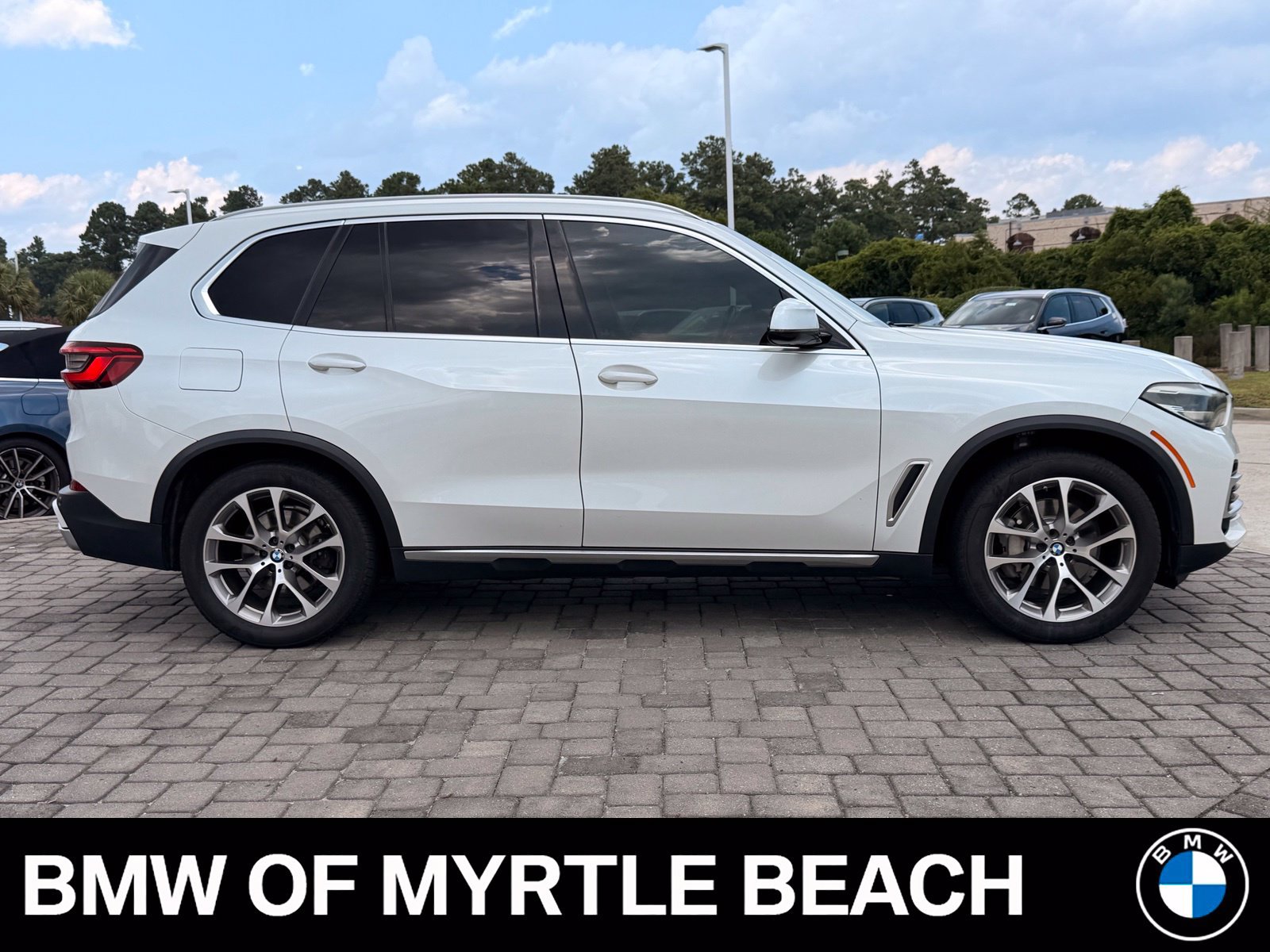 Used 2019 BMW X5 xDrive40i w/ Premium Package 2 AWD/4WD image 8