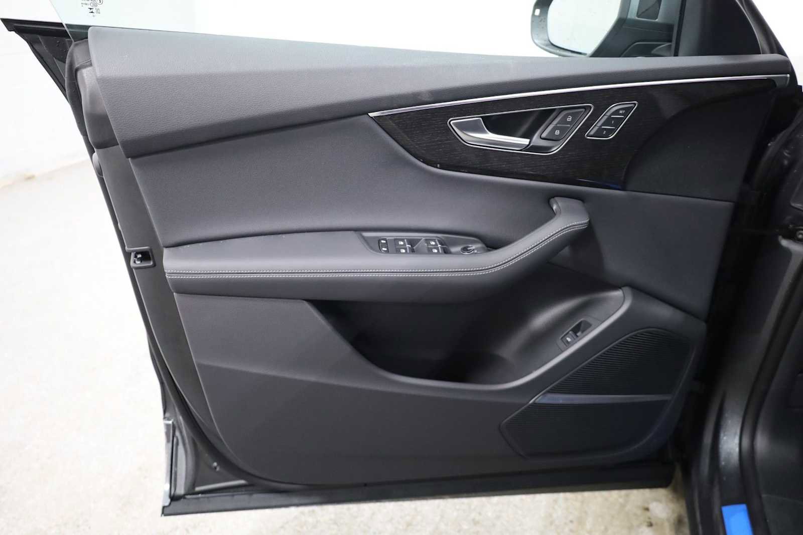 New 2026 Audi Q8 Premium Plus image 16