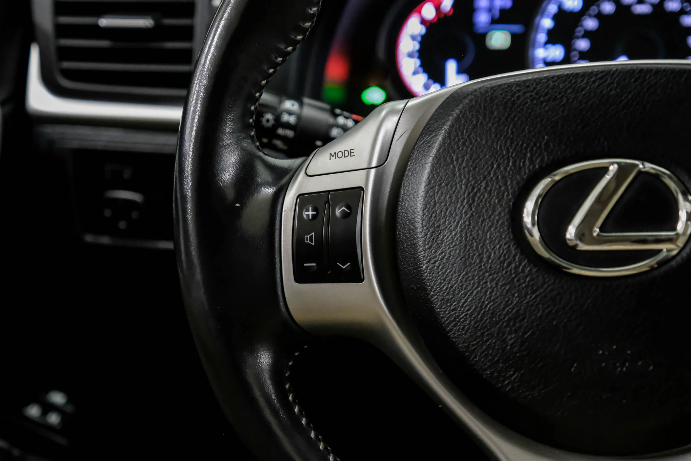 Used 2012 Lexus CT 200h Premium image 17