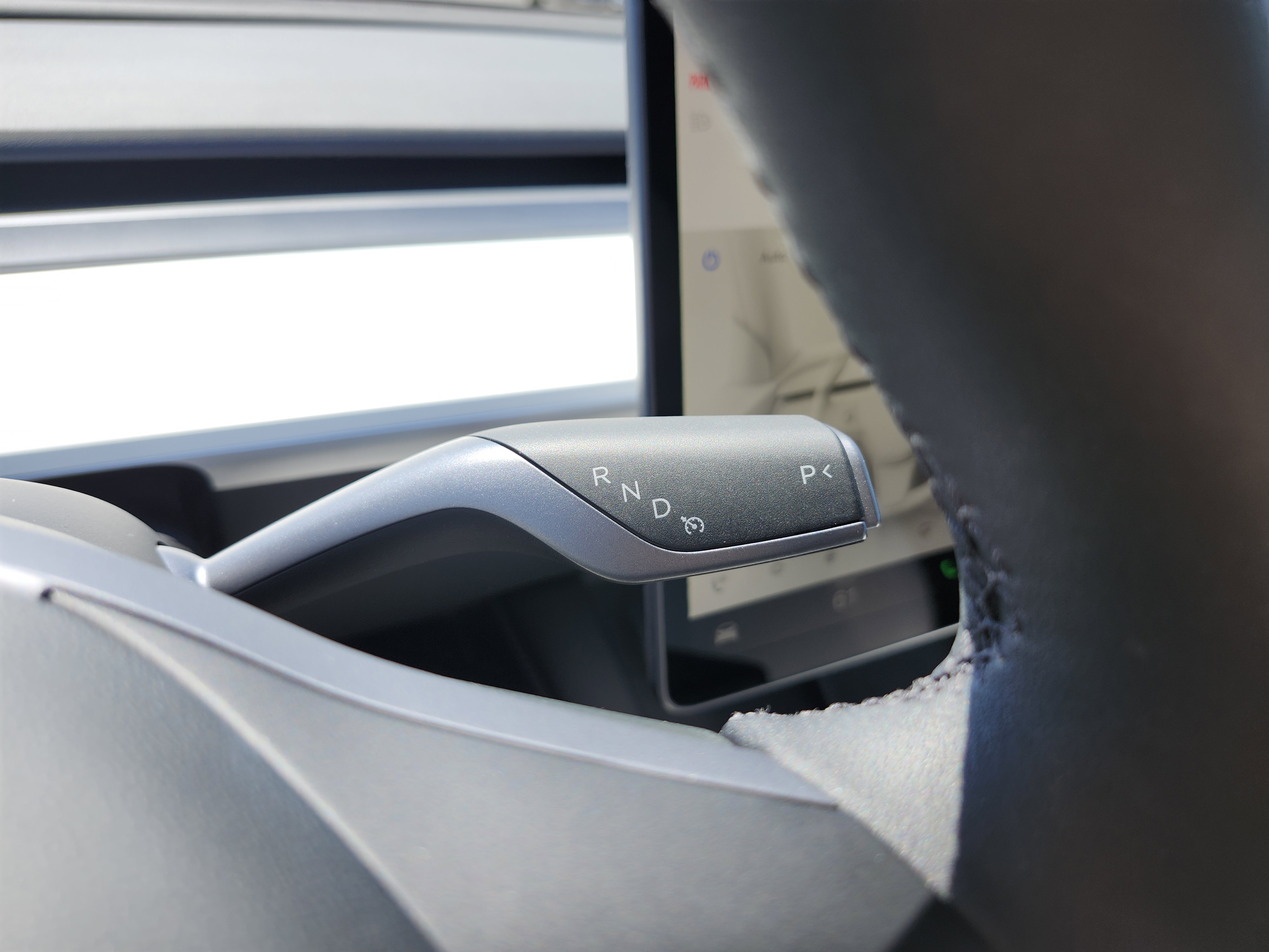 Used 2024 Tesla Model Y Long Range AWD/4WD image 36