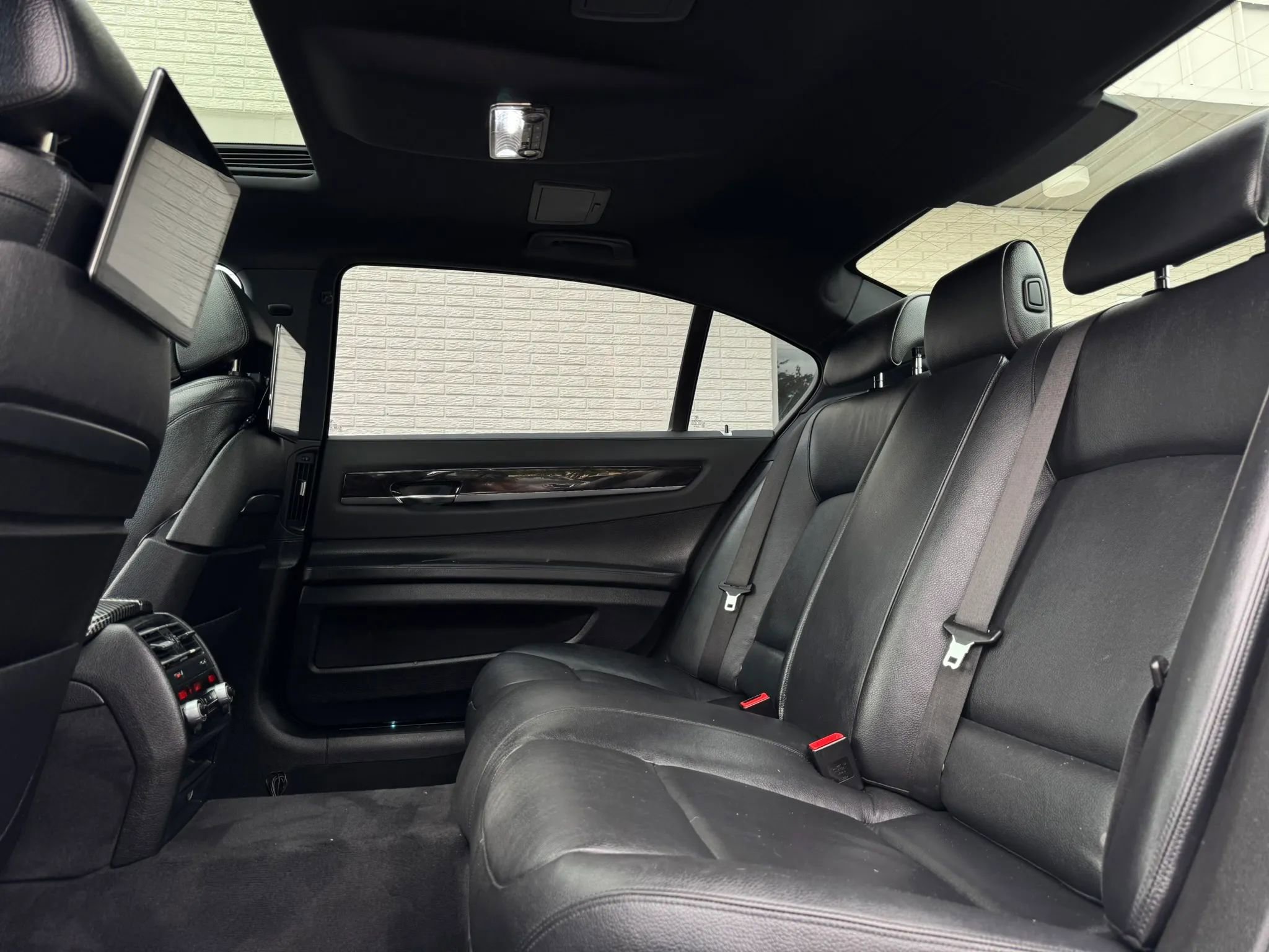 Used 2013 BMW 740Li RWD image 19