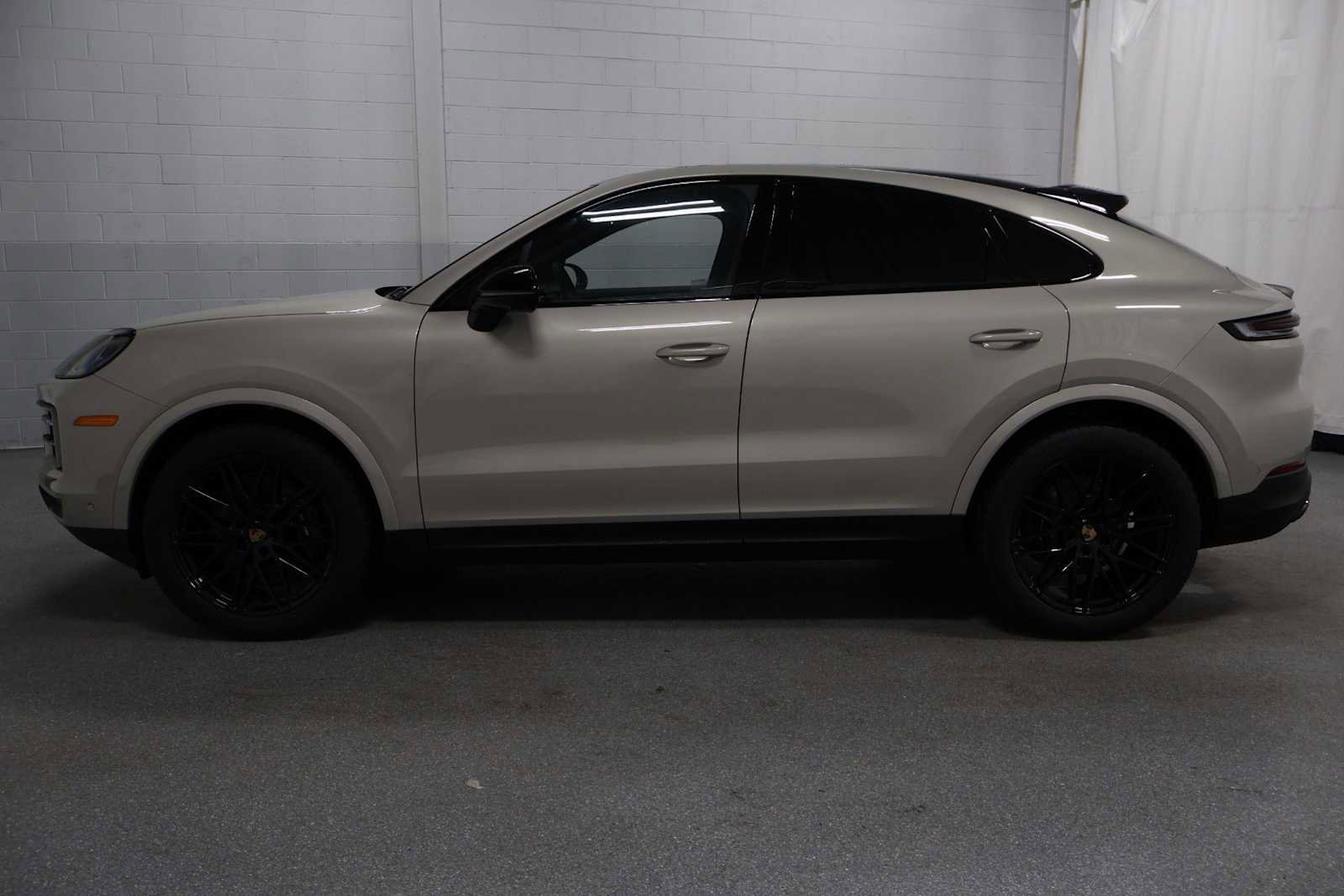 New 2026 Porsche Cayenne Coupe AWD/4WD video 2