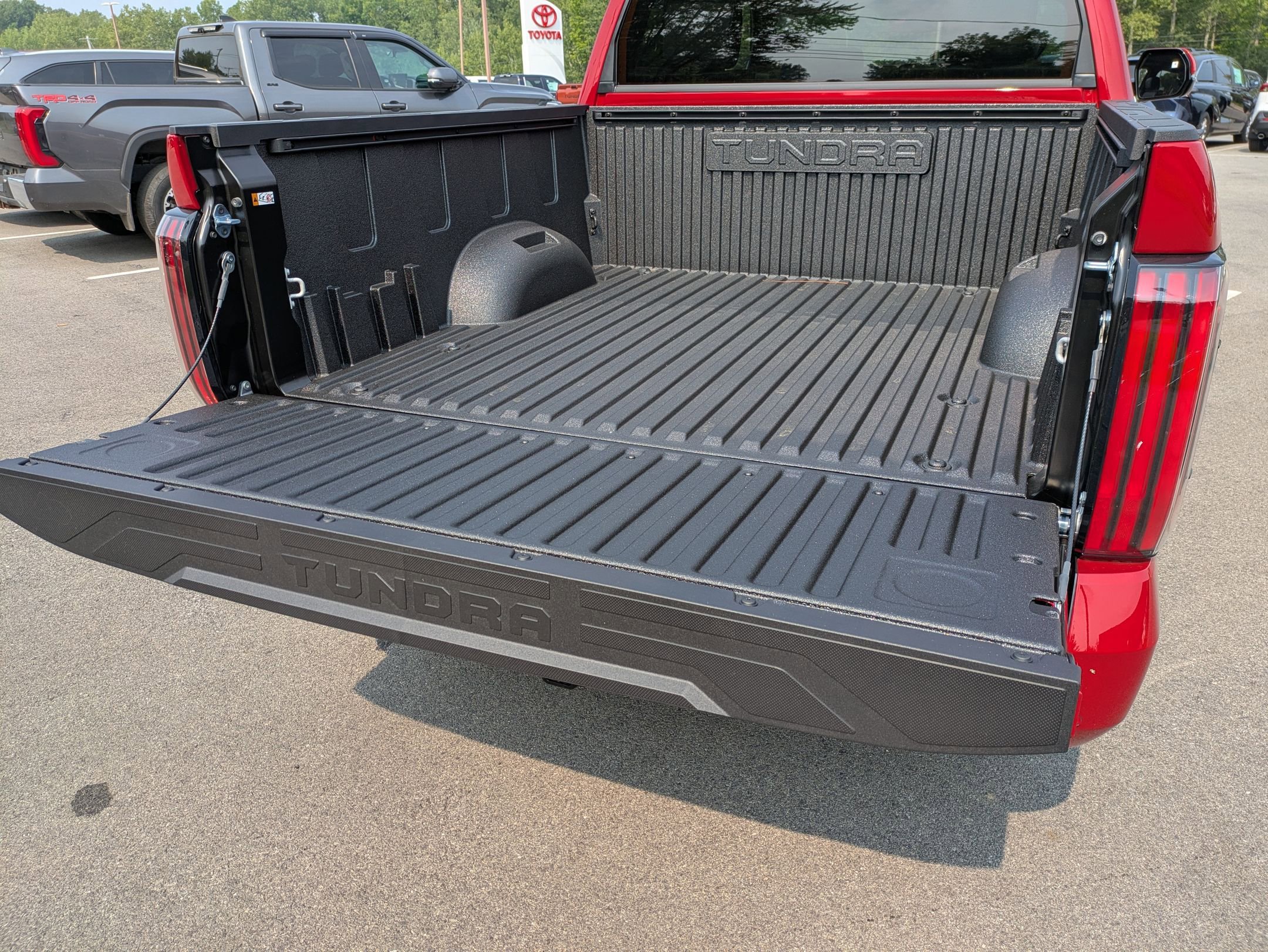 New 2025 Toyota Tundra Limited image 22