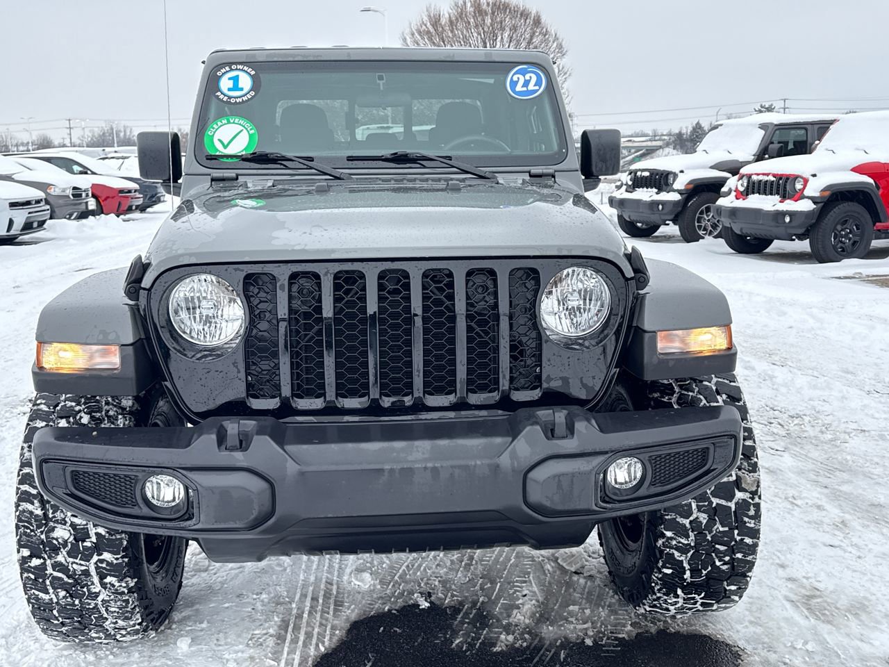 Used 2022 Jeep Gladiator Sport image 8