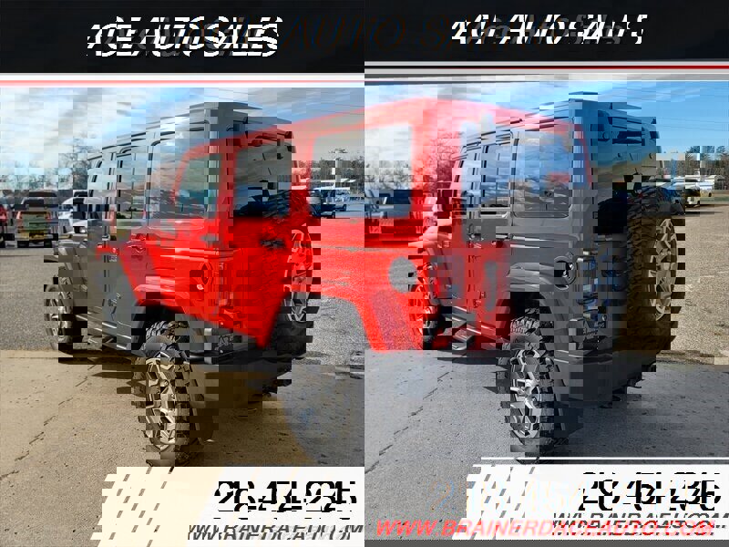 Used 2017 Jeep Wrangler Unlimited Rubicon w/ Max Tow Package image 4