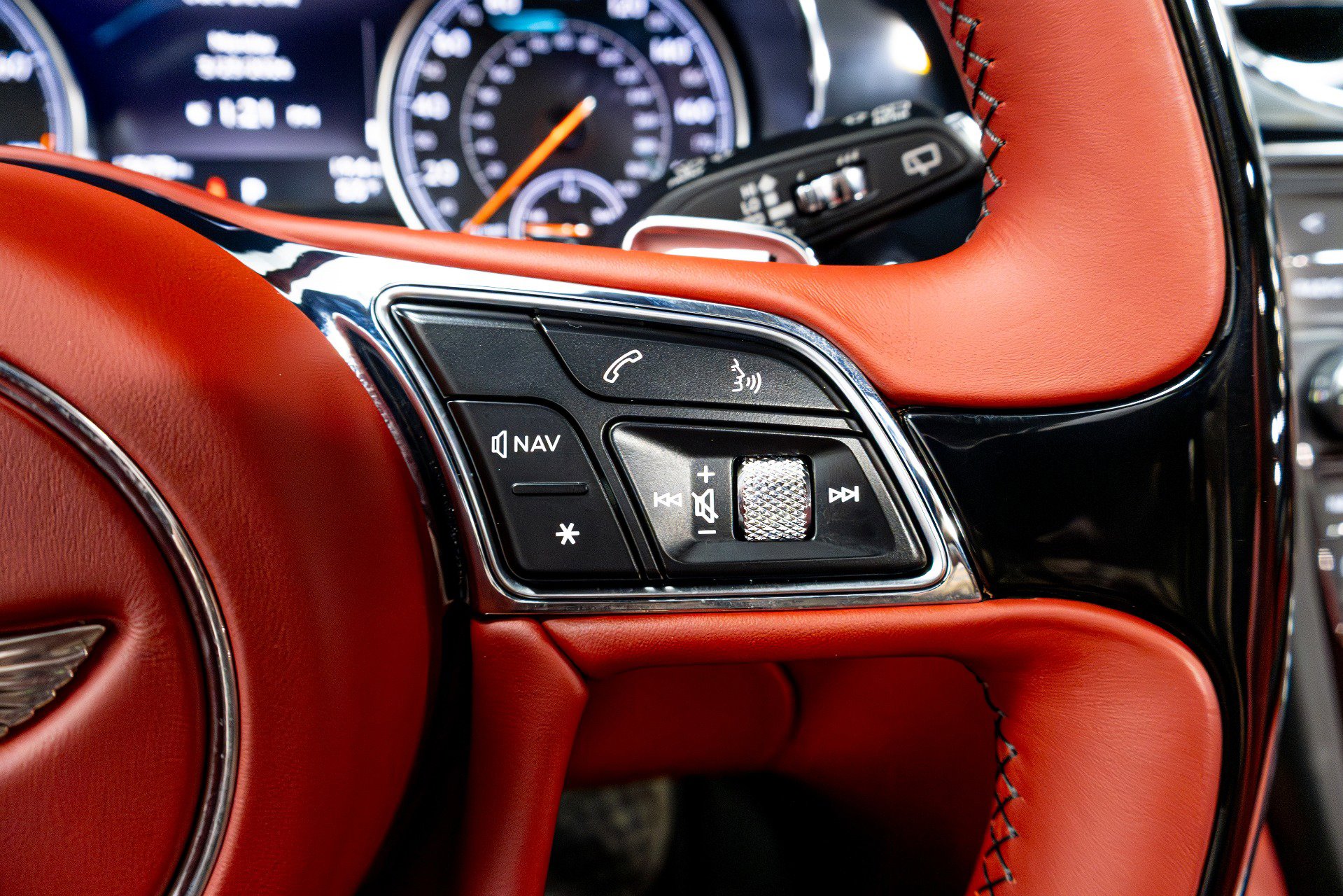 Used 2020 Bentley Bentayga image 69