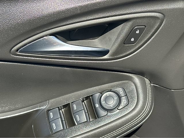 Used 2023 Buick Encore GX Select w/ Safety Package II FWD image 29