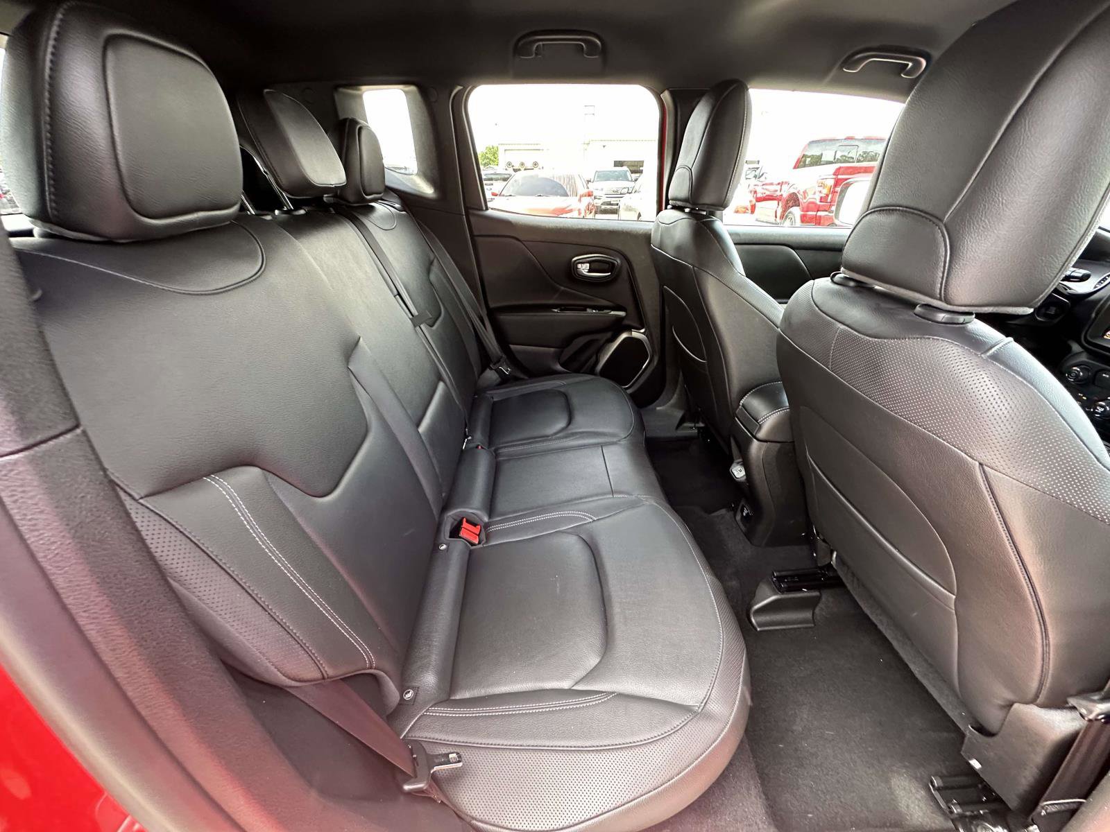 Used 2019 Jeep Renegade Limited w/ Quick Order Package 22P FWD image 25