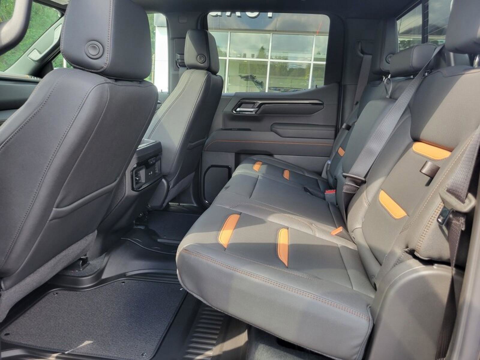 New 2026 GMC Sierra 1500 AT4 w/ AT4 Premium Package image 30