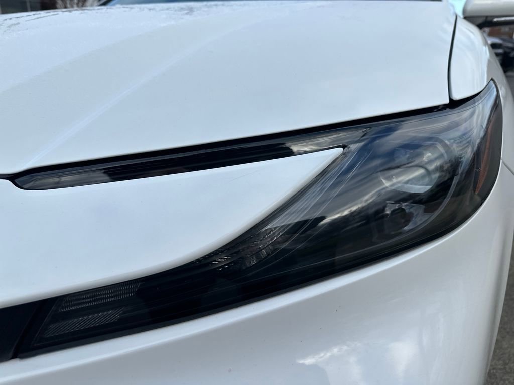 Certified 2025 Toyota Camry SE image 9