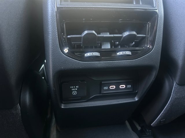 New 2026 Jeep Grand Cherokee Altitude image 18