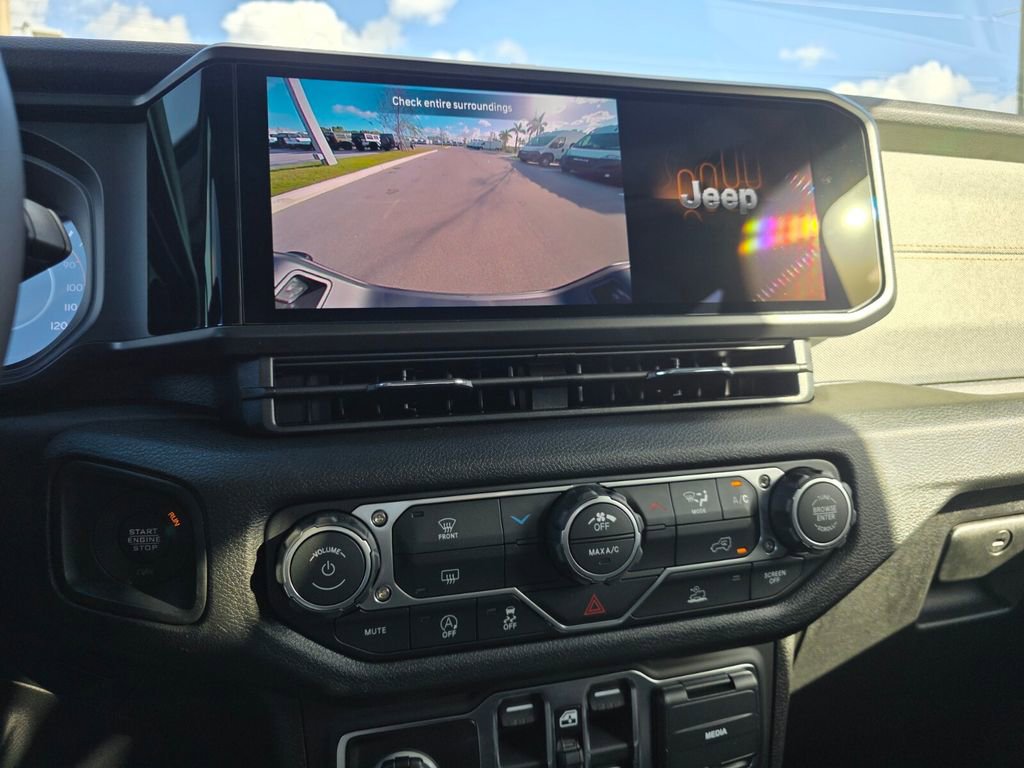 New 2026 Jeep Gladiator Sport image 19