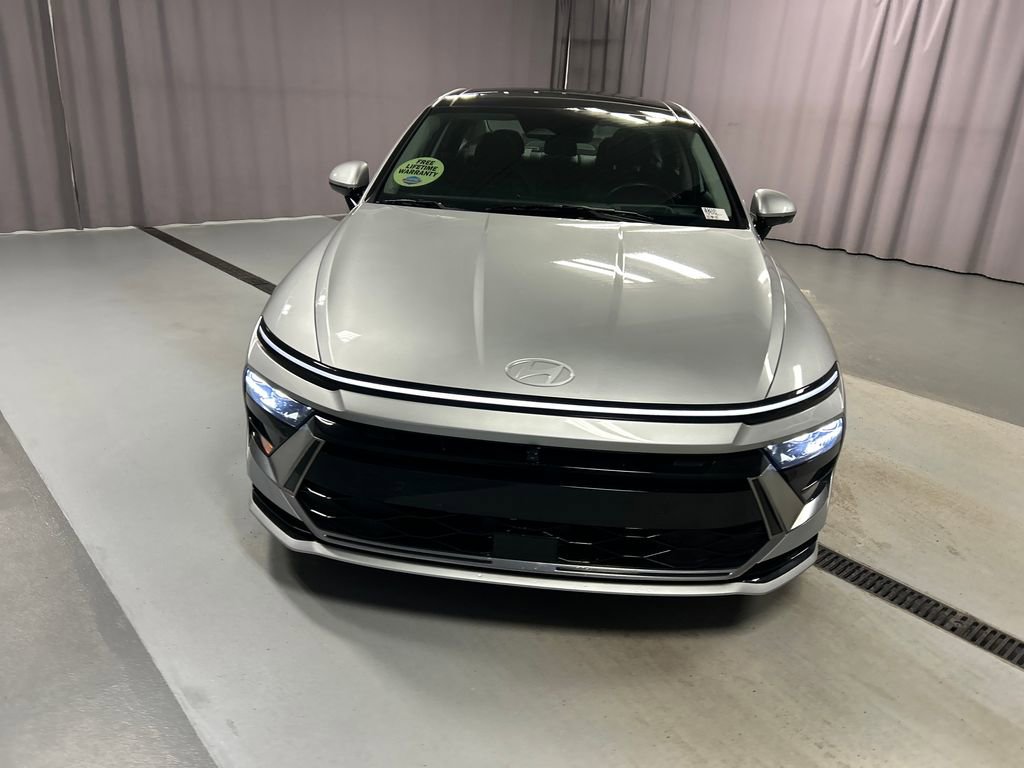 Used 2024 Hyundai Sonata Limited image 2