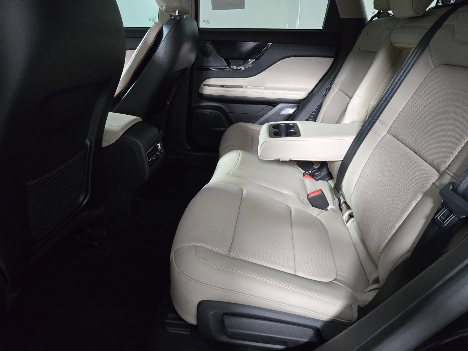 New 2026 Lincoln Corsair Reserve w/ Jet Appearance Package AWD/4WD image 8