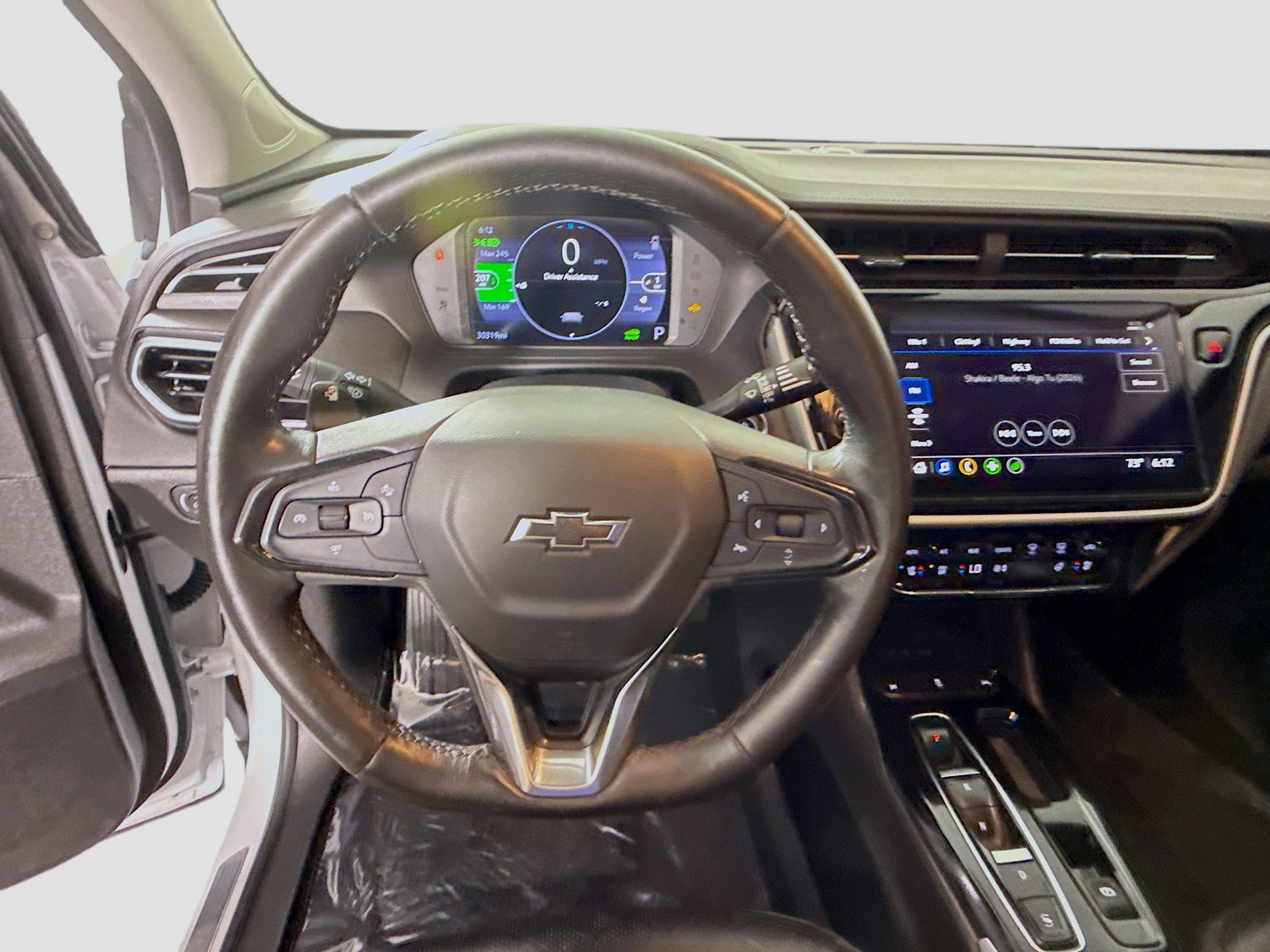 Used 2023 Chevrolet Bolt EUV LT w/ Convenience Package image 13