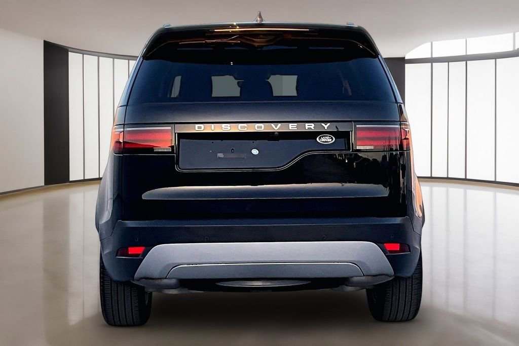 Certified 2023 Land Rover Discovery S AWD/4WD image 5