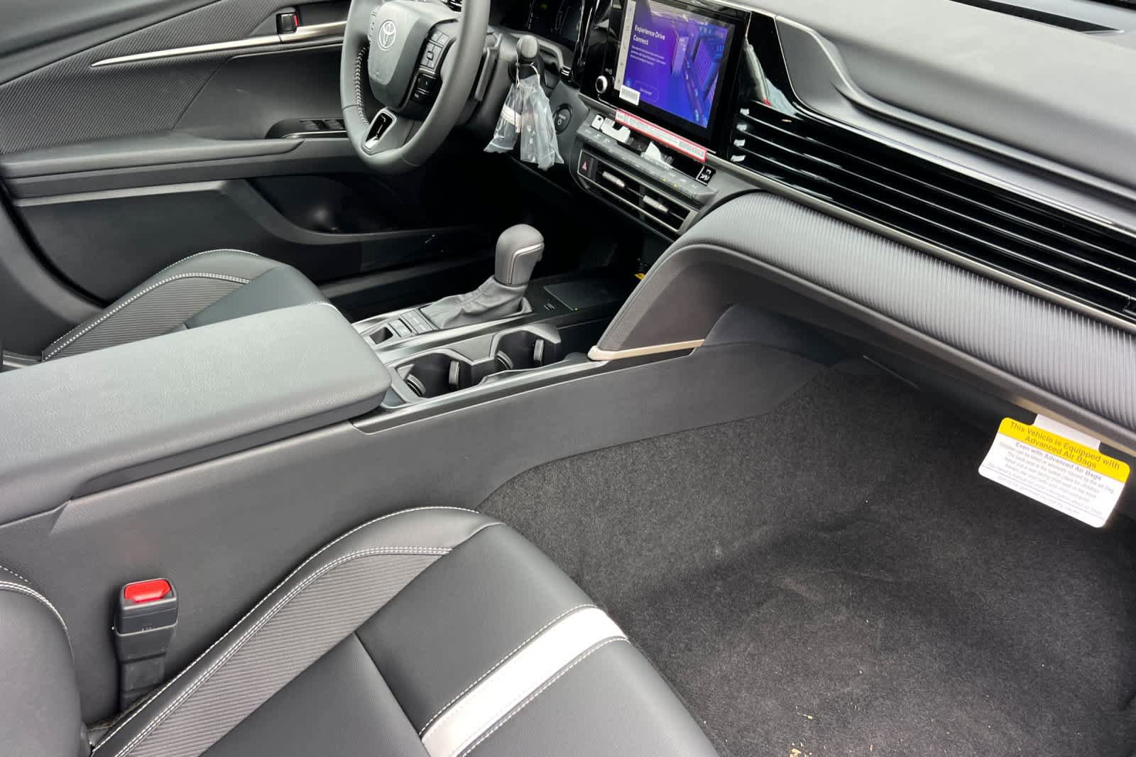 New 2026 Toyota Camry SE AWD/4WD image 16