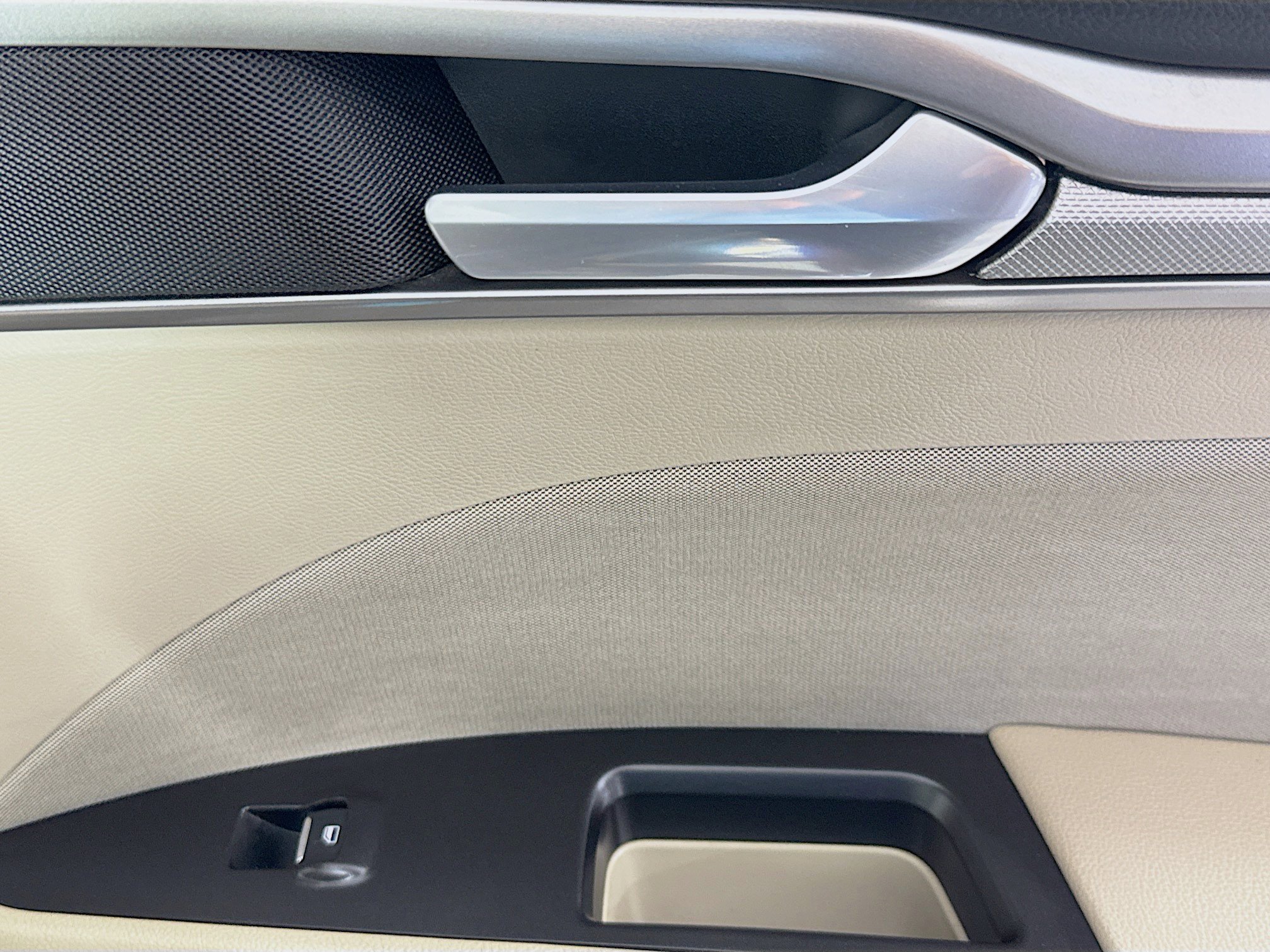 Used 2017 Ford Fusion SE image 30