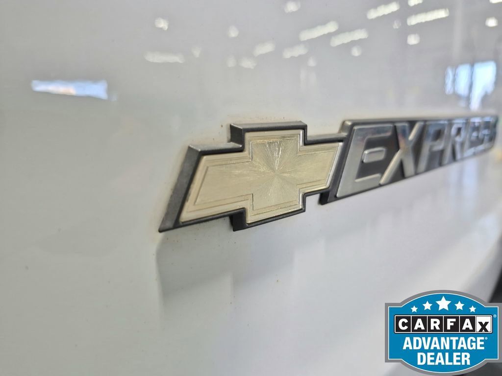 Used 2021 Chevrolet Express 3500 Extended w/ Driver Convenience Package RWD image 28