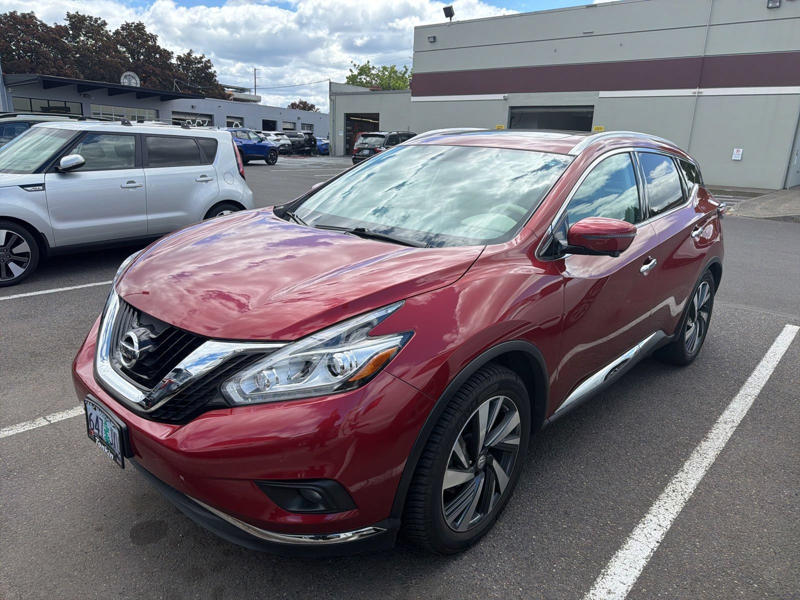 Used 2016 Nissan Murano Platinum w/ Platinum Technology Package AWD/4WD image 1