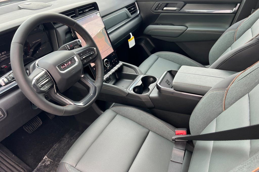 New 2026 GMC Terrain AT4 AWD/4WD image 7