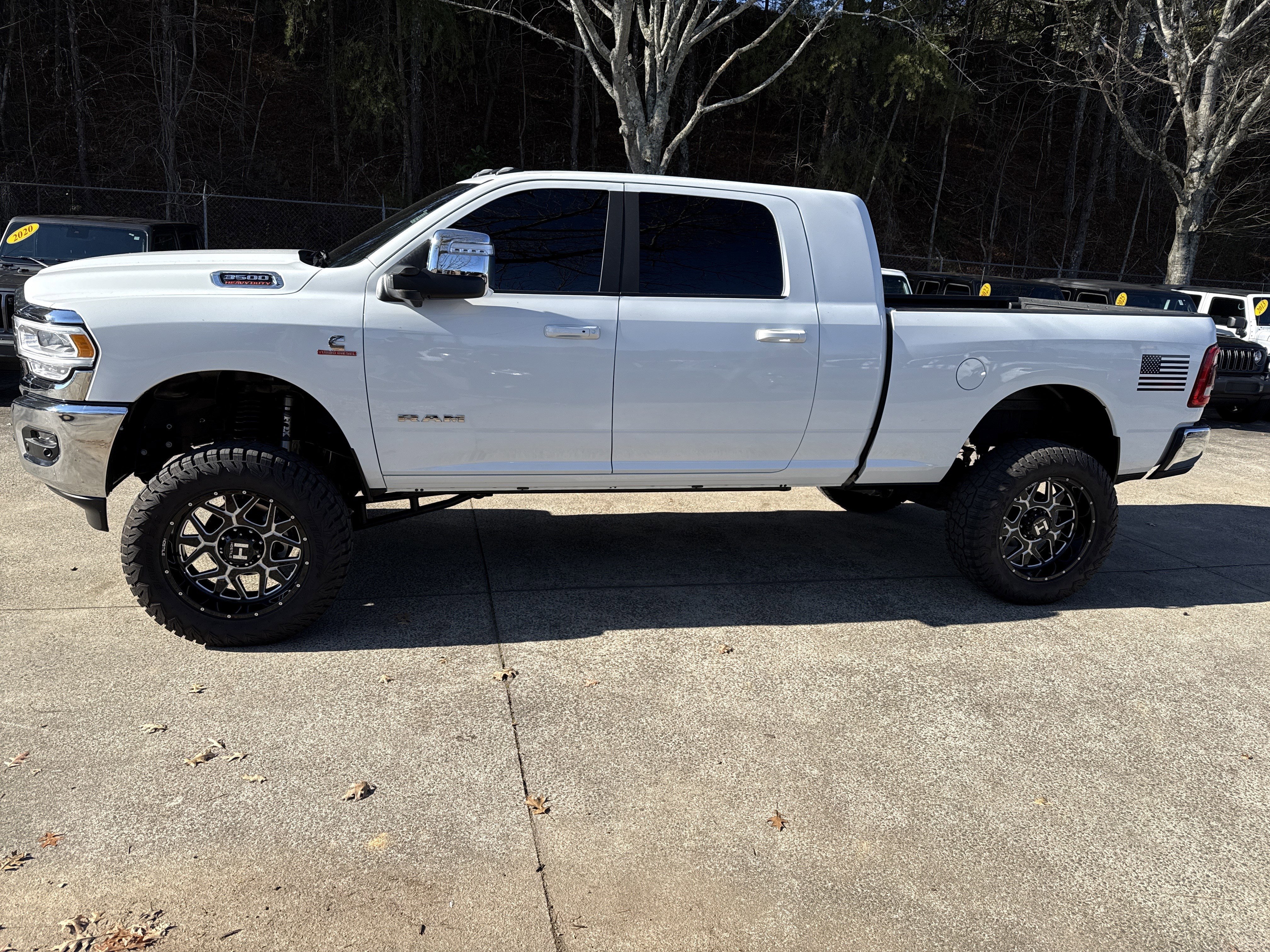 Used 2024 RAM 3500 Laramie w/ Towing Technology Group image 4