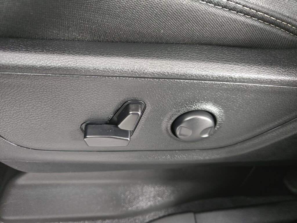 Used 2025 RAM 1500 Big Horn image 21